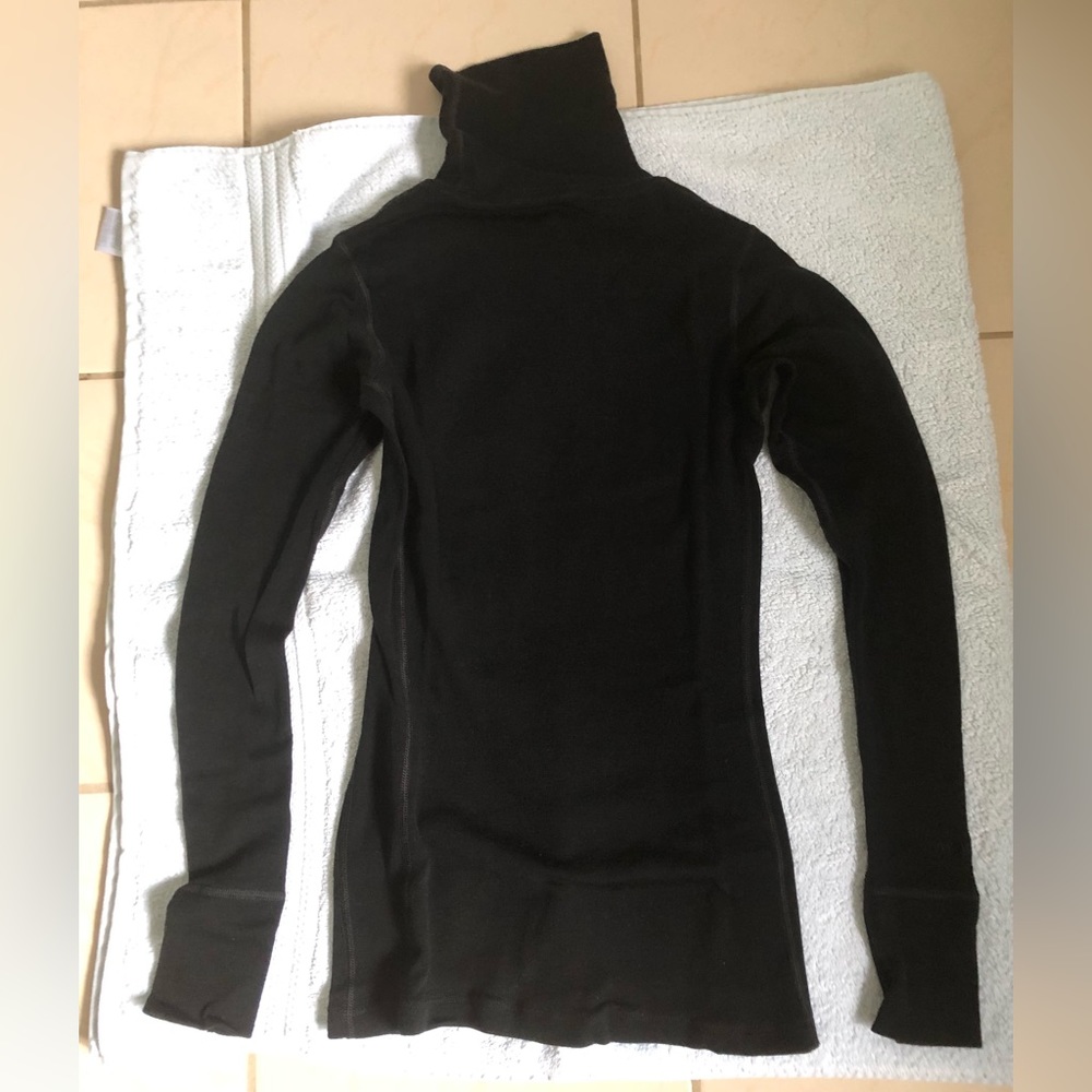 Woolx women’s turtleneck base layer, XS
